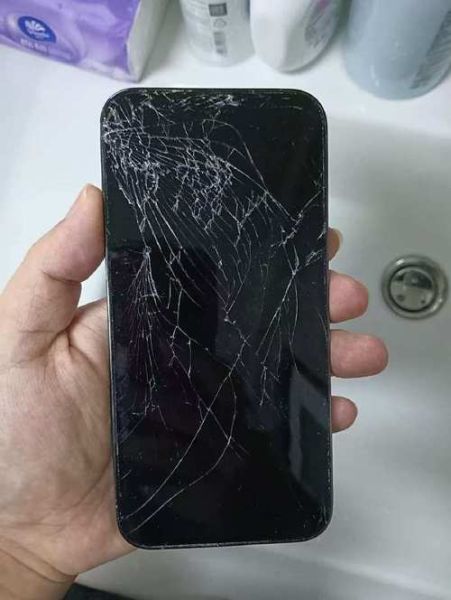iphone5掉漆门 iphone边缘磕破掉漆