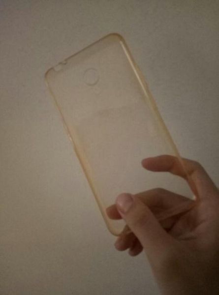手机壳发黄了怎么变白 硅胶手机壳发黄怎么办